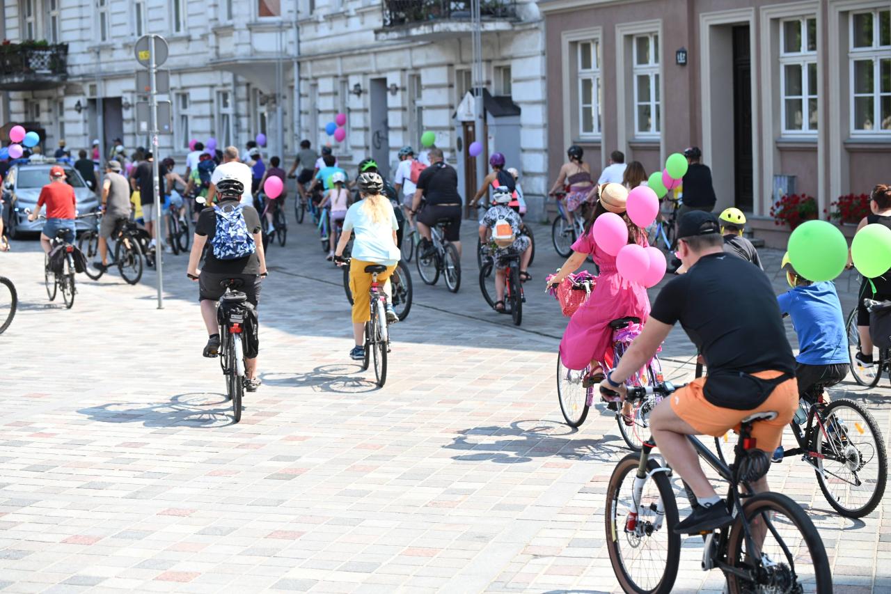 Rzeka rowerów wyjechała na ulice Poznania (zdjęcia)