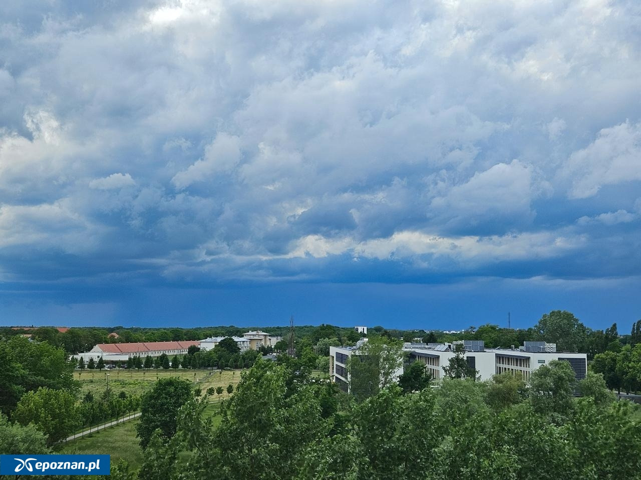 IMGW znów ostrzega. Alerty pierwszego stopnia dotyczą również Poznania i powiatu
