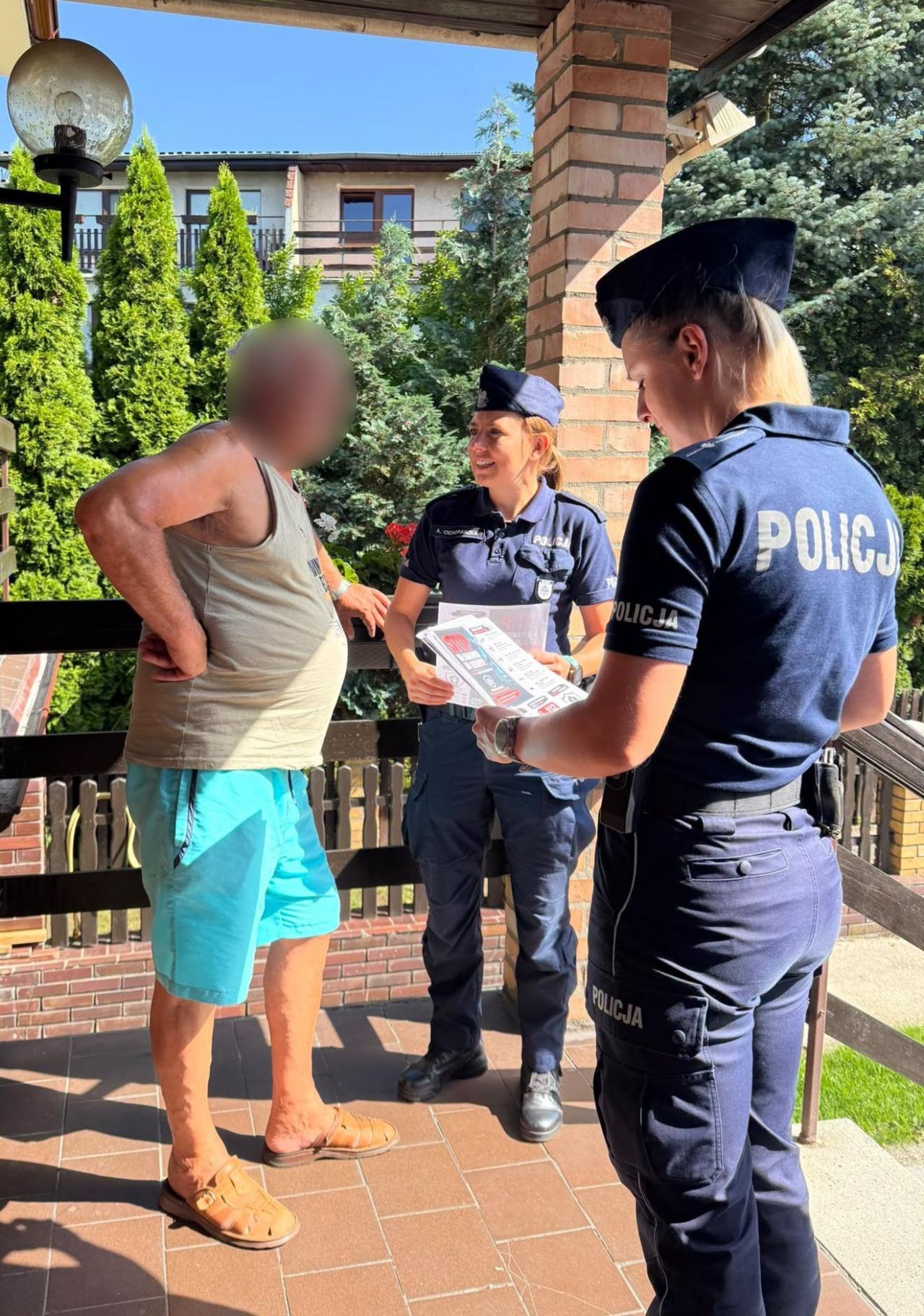 Działania policji na poznańskich ulicach. Rozmawiali z mieszkańcami