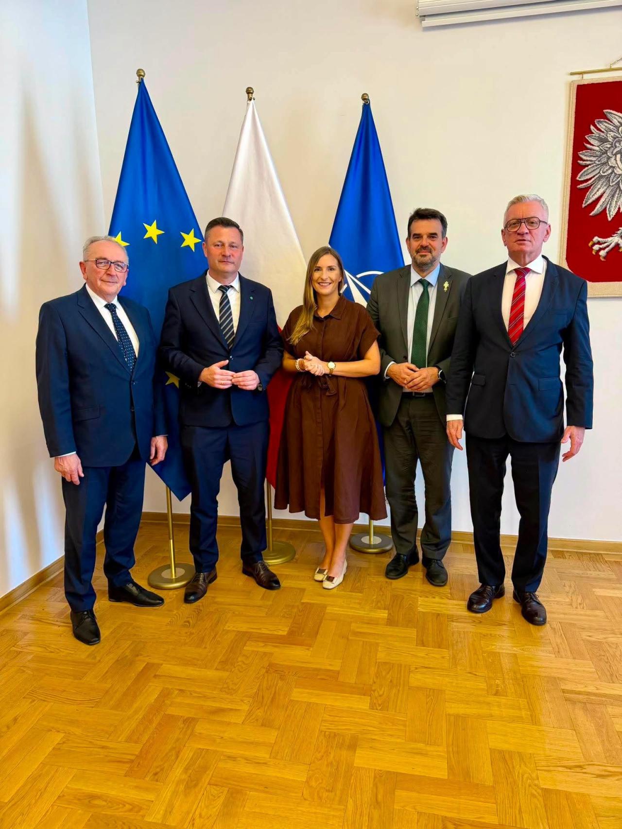 Prezydent Jaśkowiak na spotkaniu w MON