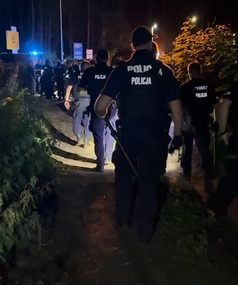Wielka obława z udziałem poznańskich policjantów. Odebrano niepokojące zgłoszenie dotyczące obcokrajowców