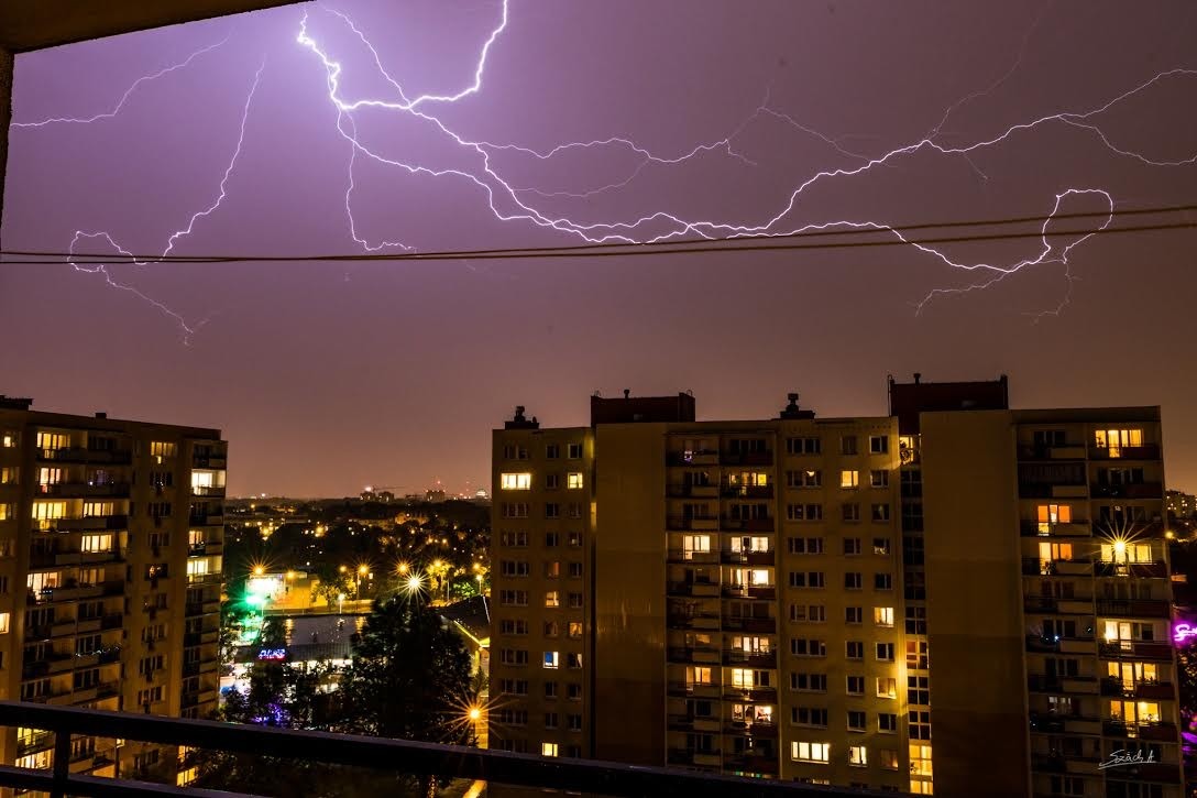 Przed nami niespokojny pogodowo poniedziałek! Są ostrzeżenia