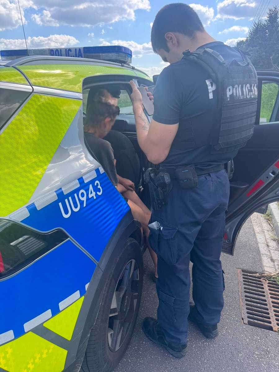 Chodziła po domach prosić o datek na chore dziecko. Okradła jedną z mieszkanek. Policja apeluje