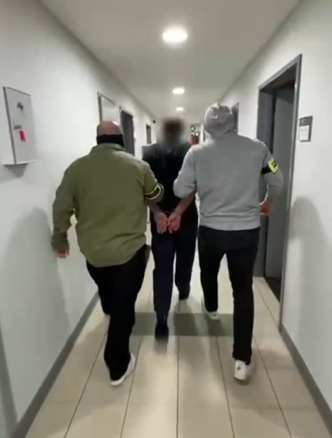 Lekarze wciąż walczą o życie postrzelonej w Swarzędzu kobiety. Rokowania są niepewne