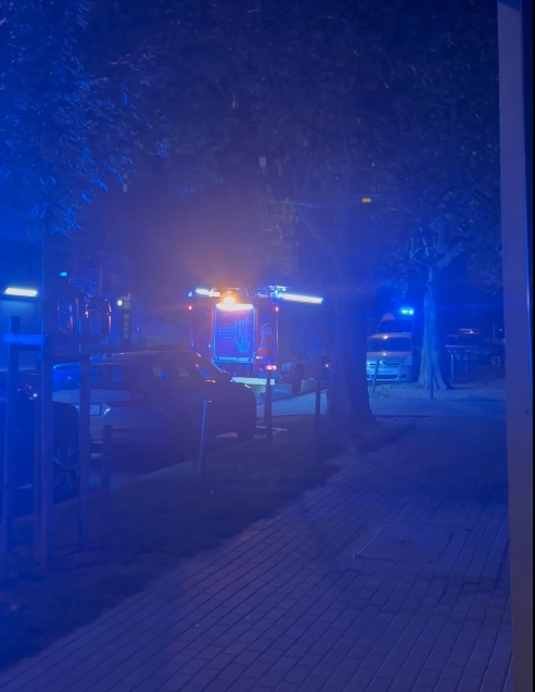 Nocna akcja służb w budynku przy ulicy Rolnej. "Próba otwarcia mieszkania"