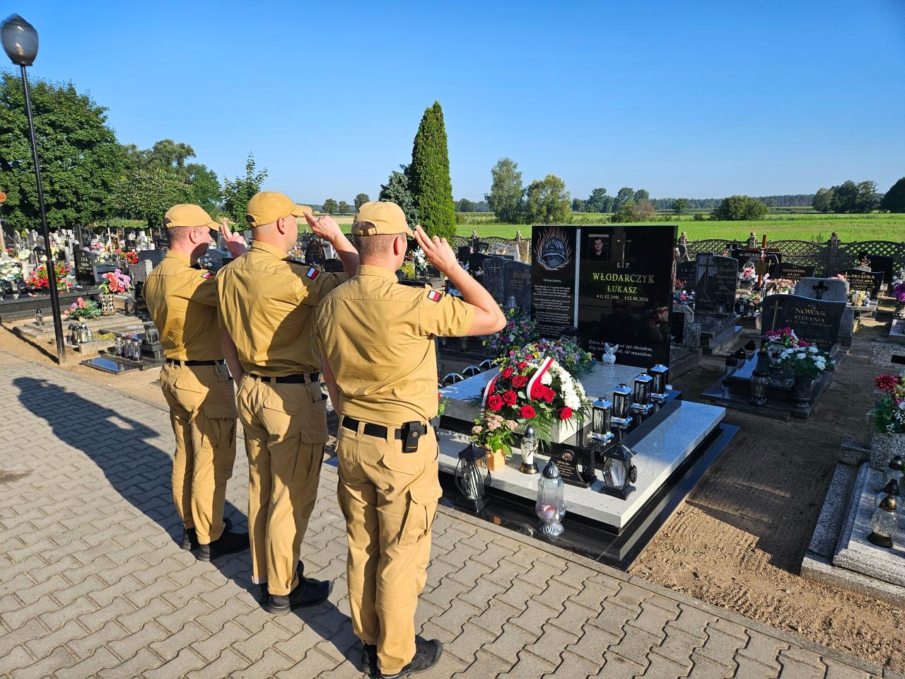 Wielkopolscy strażacy oddali hołd tragicznie zmarłym kolegom w pożarze przy ul. Kraszewskiego