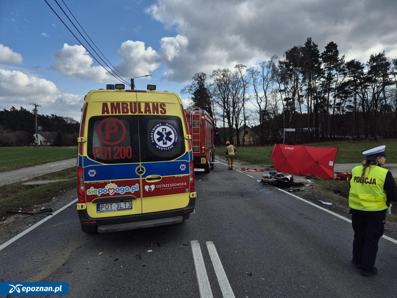 17-latek pojechał do domu po brakującą rzecz na grób ojca, zginął w trasie. Jest zarzut dla kobiety, która prowadziła auto