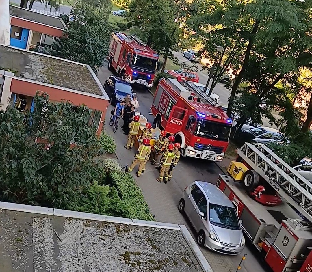Pożar w poznańskim bloku. Zapaliła się lodówka