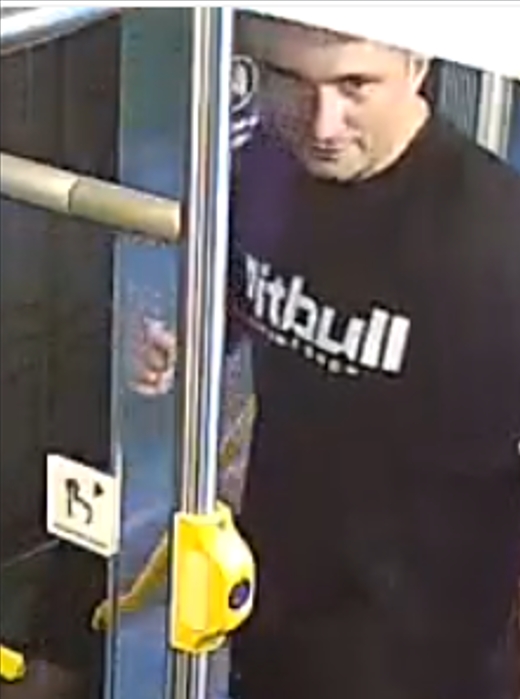 Naruszenie nietykalności cielesnej na dworcu i w autobusie. Poznajesz?