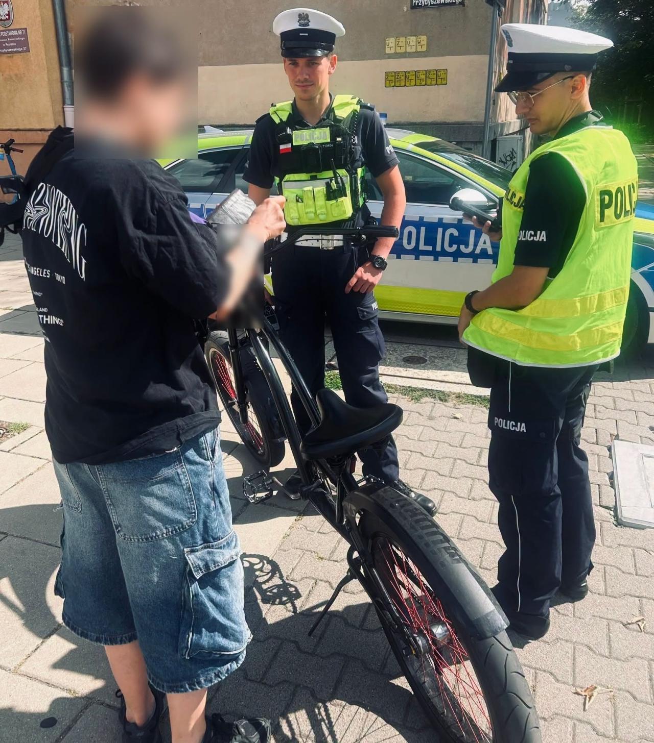 Wzmożone kontrole rowerów i hulajnóg w Poznaniu
