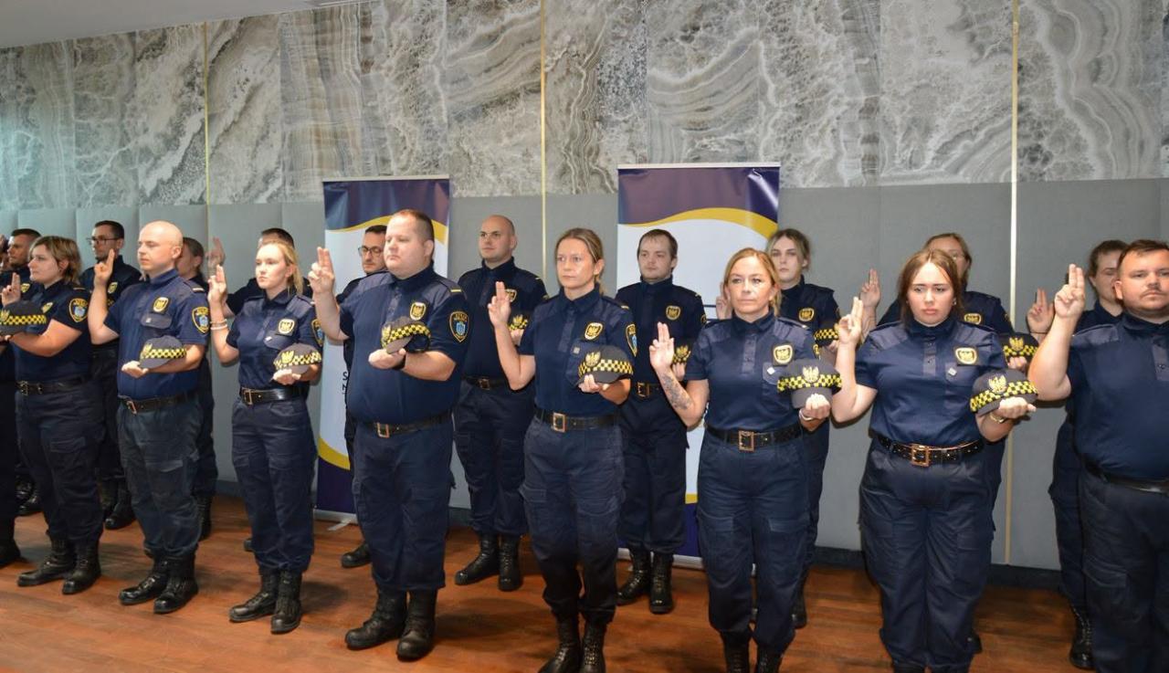 Święto strażników miejskich w Poznaniu. Były wyróżnienia i awanse