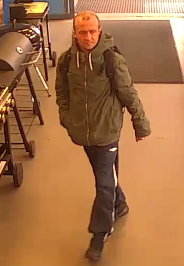 Ze sklepu zniknął sprzęt budowlany. Poznajesz go?
