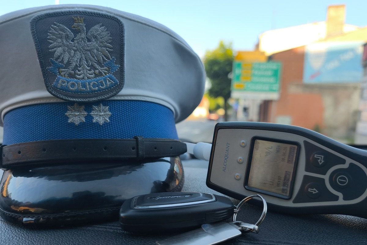 Zostawiła samochód na drodze dla rowerów w regionie. Może mieć poważne problemy