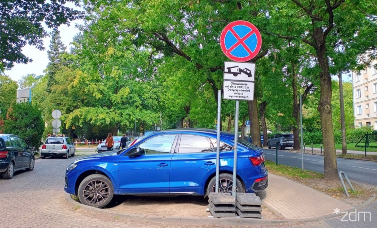 Miejski parking przy szpitalu niedostępny od czwartku. Zmiany w ramach wprowadzania SPP, będą odholowywać samochody!