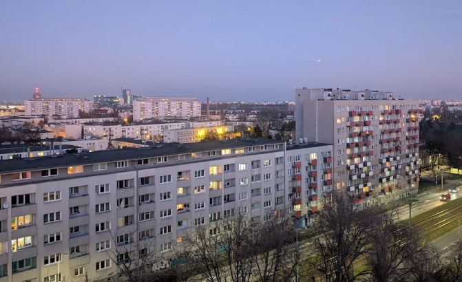 Spółdzielnia w Poznaniu chce ograniczyć osobom postronnym wjazd na osiedle. Wprowadza dodatkową opłatę. Mieszkańcy są podzieleni