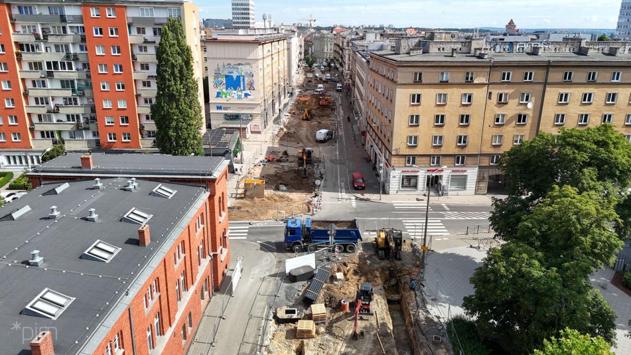 Kolejne zmiany na przebudowywanej Ratajczaka