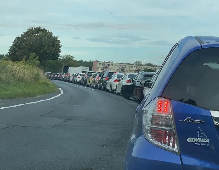 Utrudnienia na styku Poznania i Zalasewa trochę potrwają! Kierowcy stoją w korkach