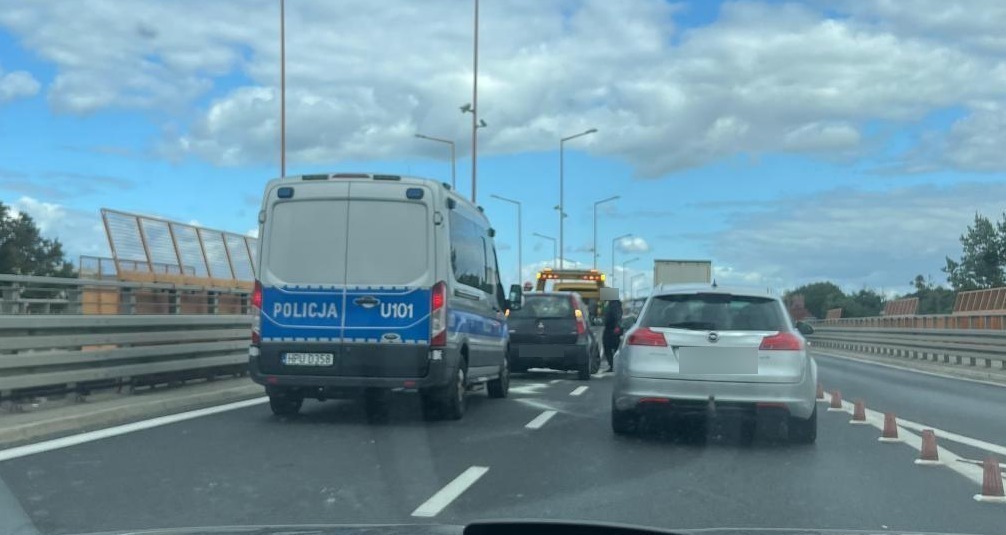 Kolizja na Wiadukcie Kosynierów Górczyńskich. Utrudnienia