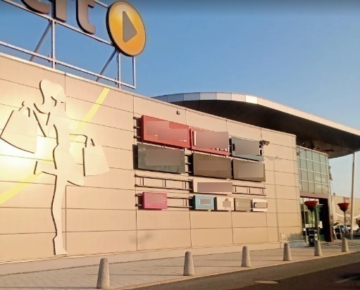 Przyjechali do galerii handlowej na "gościnne występy". Ukradli drogie zabawki i zanieśli je do lombardu