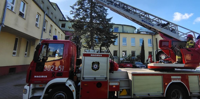 Akcja straży pożarnej w Wielkopolskim Centrum Pulmonologii w Poznaniu