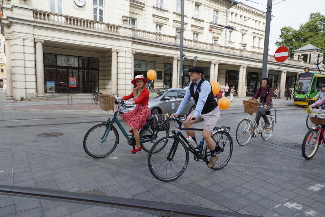Niezwykle eleganccy rowerzyści na ulicach Poznania (zdjęcia)