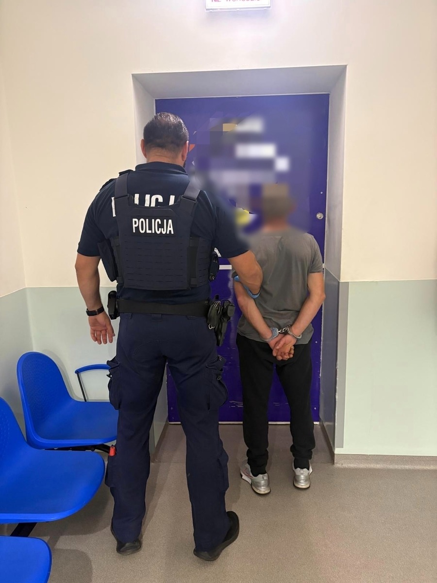 Policja ujawniła 8 poszukiwanych osób. Chodzi o zwalczanie handlu ludźmi, nielegalny pobyt oraz ukrywanie się przed więzieniem