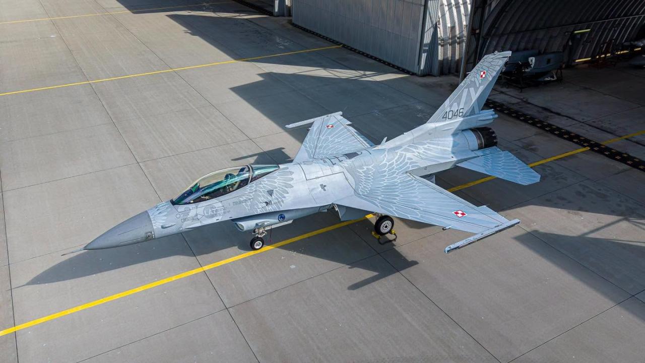 20-lecie F-16 bez udziału pasjonatów. Chodzi o bezpieczeństwo. "Dla nas również nie jest to łatwe"
