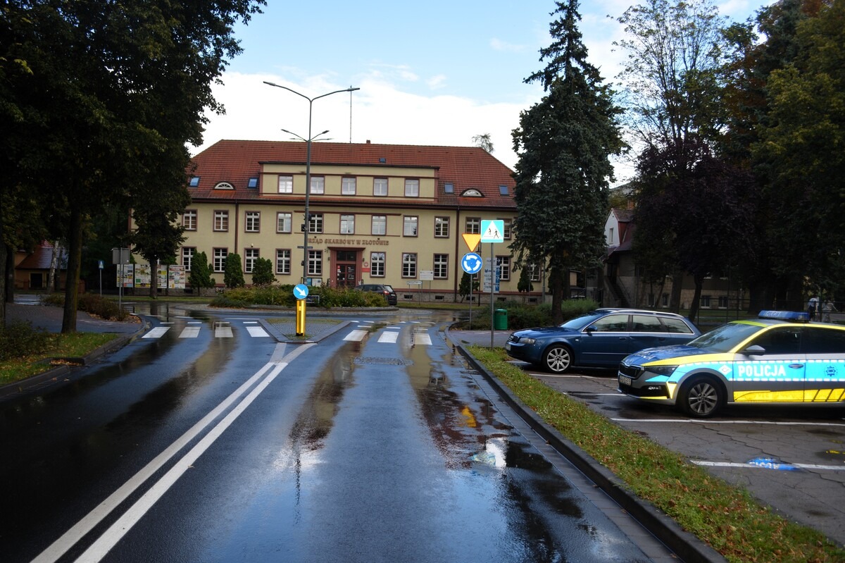 Policja szuka świadków potrącenia rowerzystki
