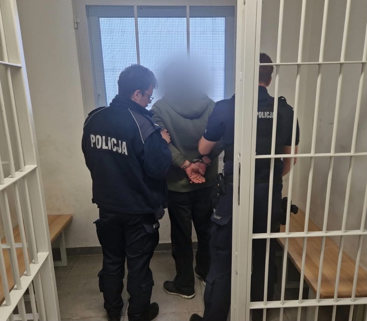 Specjalnie wydzwaniał na numer alarmowy 112, żeby blokować linię. Poszedł do więzienia na 10 dni