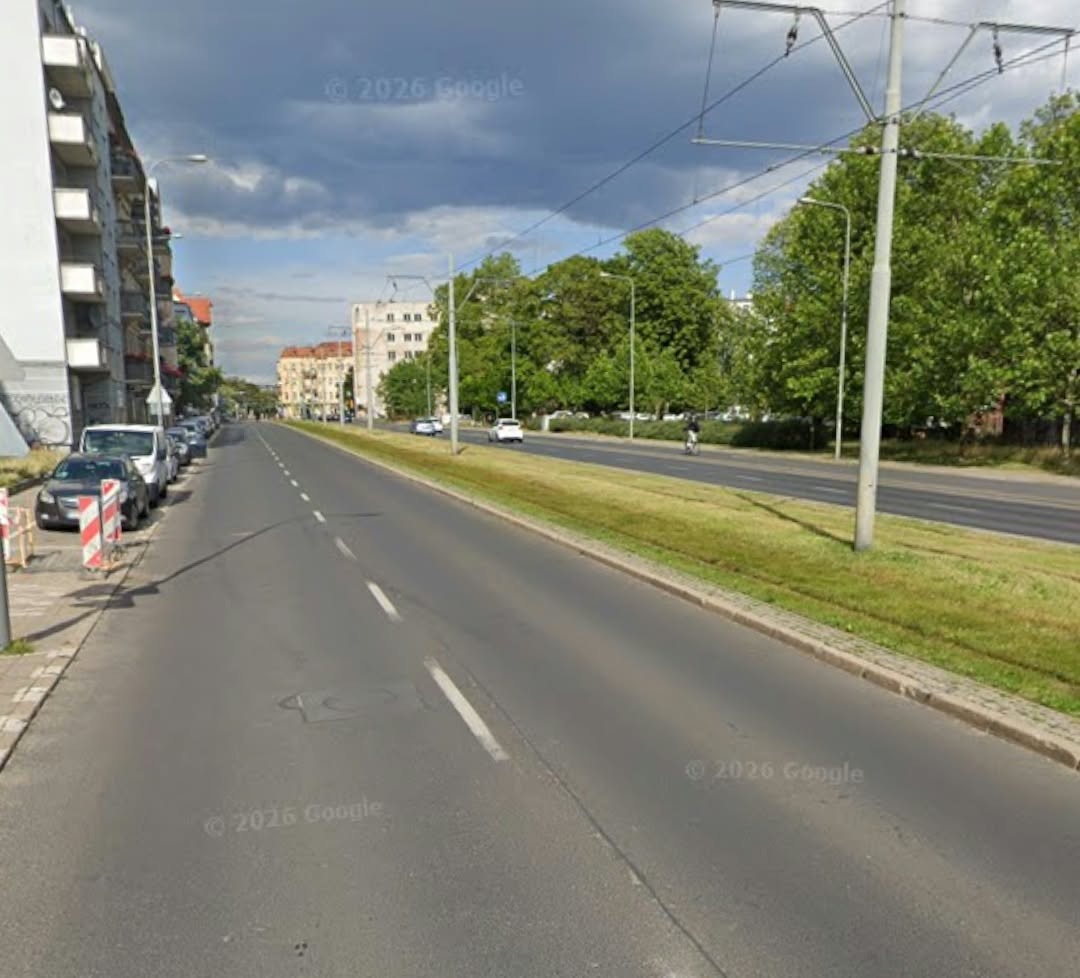 Samochody pędzą po Grunwaldzkiej. Nie pomagają patrole policyjne