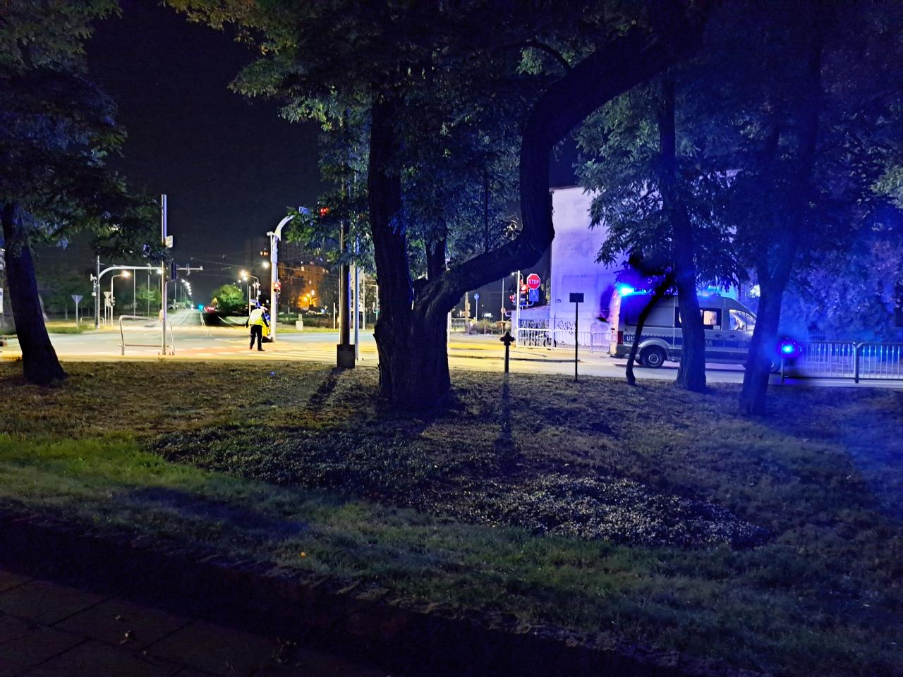 Niebezpieczna sytuacja na poznańskim skrzyżowaniu. "Strach pomyśleć, co by się stało, gdyby ktoś przechodził na pasach"