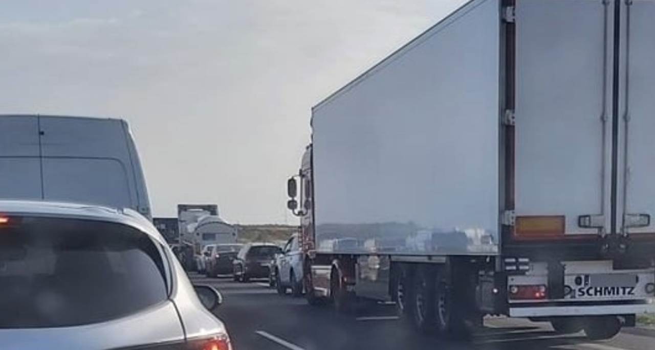 Duże korki na wschód od Poznania. Przez remonty