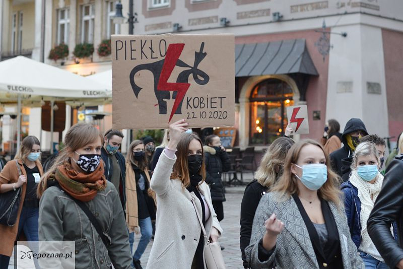 "Czerwona kartka za aborcję." Również w Poznaniu wyjdą dziś na ulice