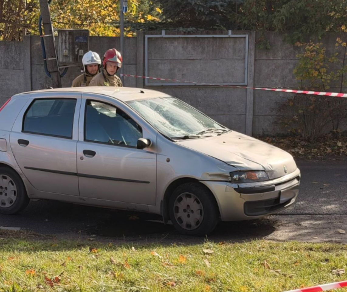 Potrącenie pieszego na pasach pod Poznaniem. Sprawca porzucił auto i uciekł?