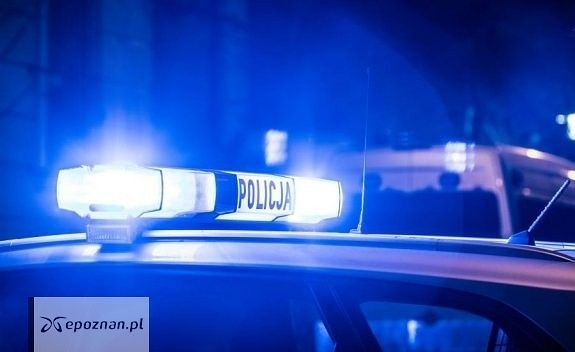Duża akcja służb w Poznaniu. Mężczyzna zabarykadował się w budynku