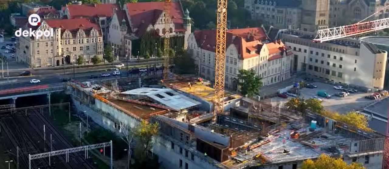 Ta ogromna inwestycja ma stać się symbolem Poznania. "Prace konstrukcyjne przekroczyły już poziom ul. Święty Marcin"