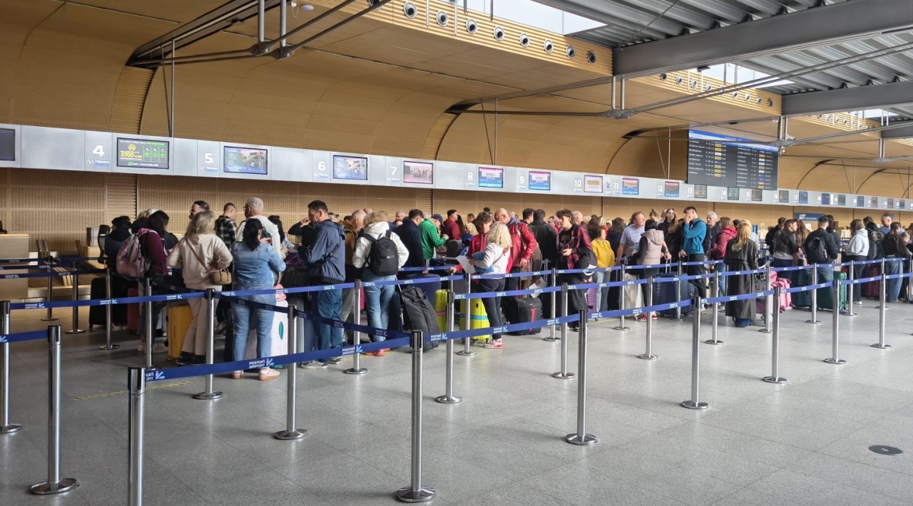 Klasyczny "żarcik" na poznańskiej Ławicy i błyskawiczna reakcja służb