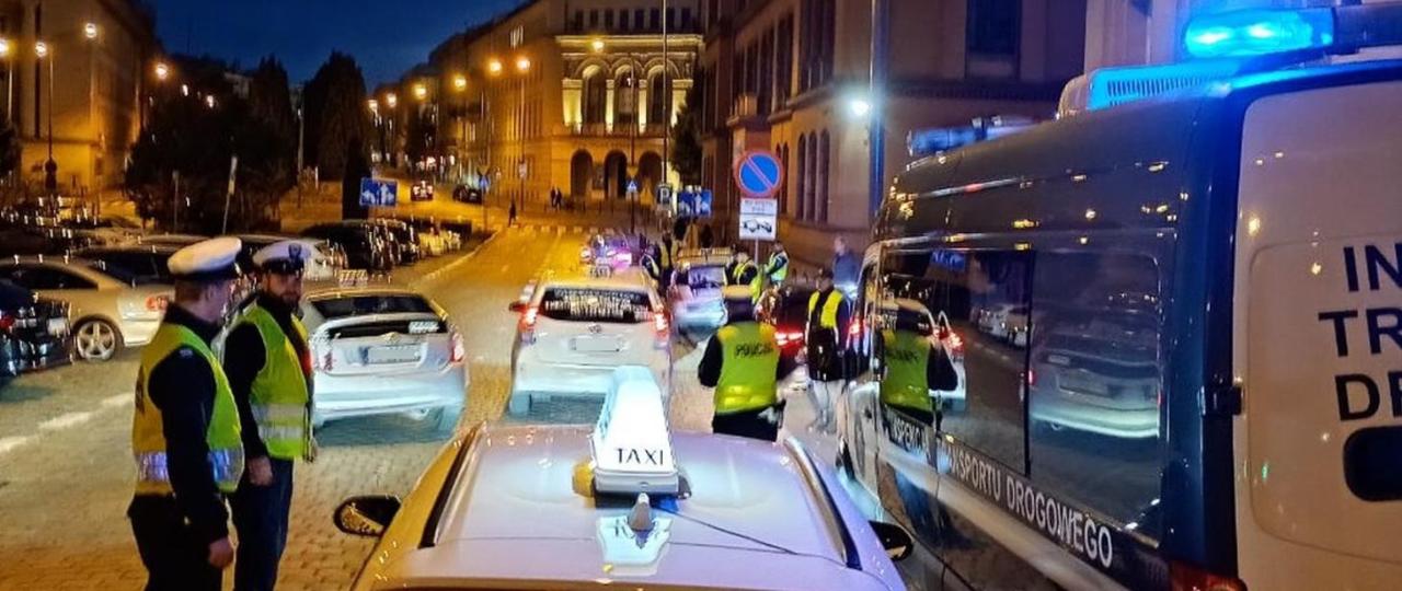 Zmasowana akcja służb w centrum Poznania