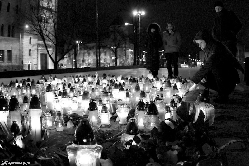 Poznań po katastrofie smoleńskiej w 2010 roku | fot. Łukasz Ogrodowczyk