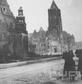 Aula Uniwersytecka i Zamek w 1945 roku | fot. CYRYL / Kolekcja zdjęć Adama Drogomireckiego