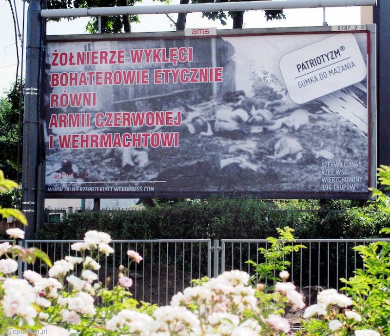 Billboard w wersji oryginalnej | fot. Artyzantka Miejska
