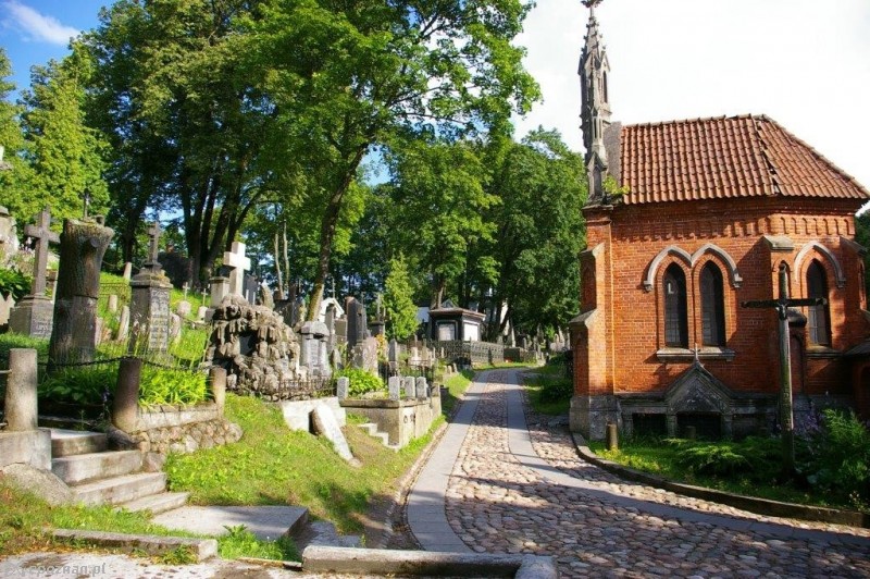 Cmentarz w Wilnie | fot. Andrzej Trzmiel