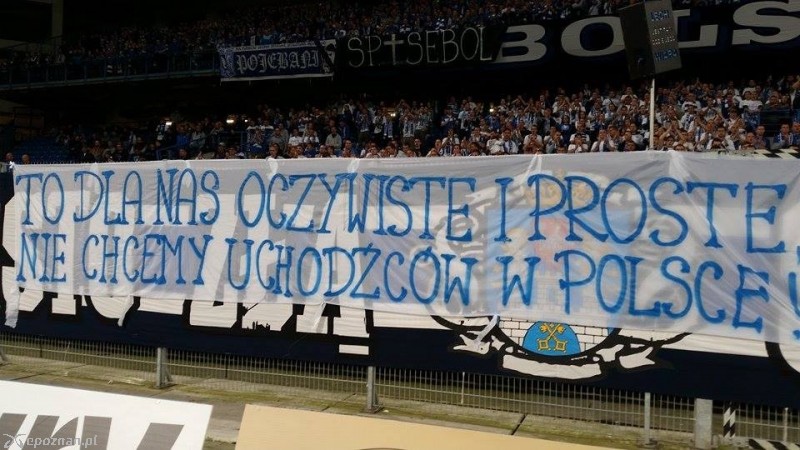 Transparent wywieszony podczas meczu Lech - Podbeskidzie fot. Tomasz Szwajkowski