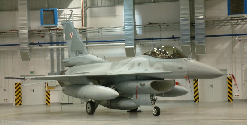 F-16 stacjonują m.in. w Krzesinach fot. By Radomil talk - Praca własna, CC BY-SA 3.0, https://commons.wikimedia.org/w/index.php?curid=1359939