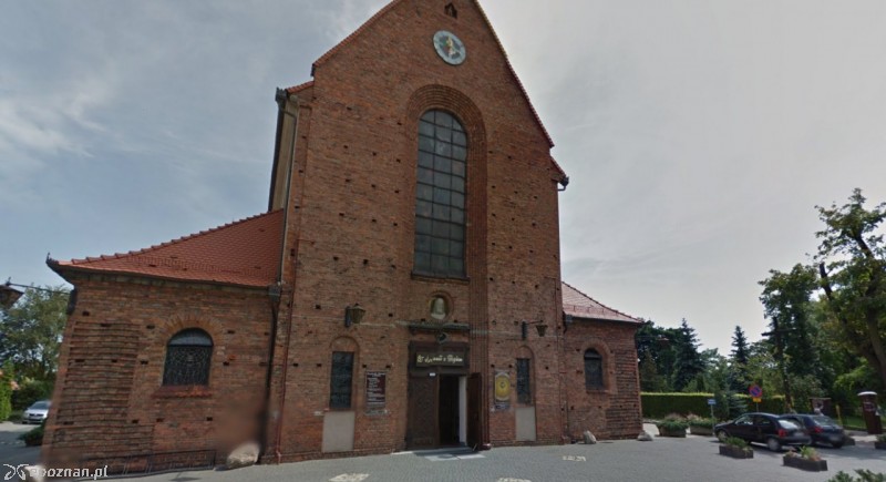 Kościół pod wezwaniem św. Mikołaja w Mosinie | fot. Google Street View