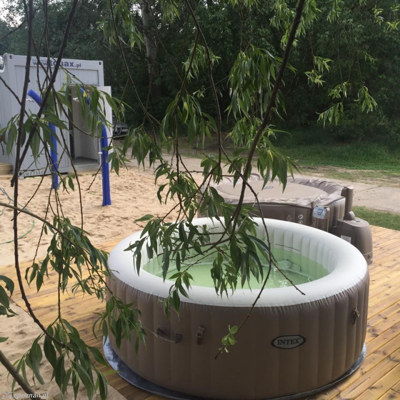 Jacuzzi na plaży miejskiej na Ratajach | fot. Facebook Plaża Miejska Rataje