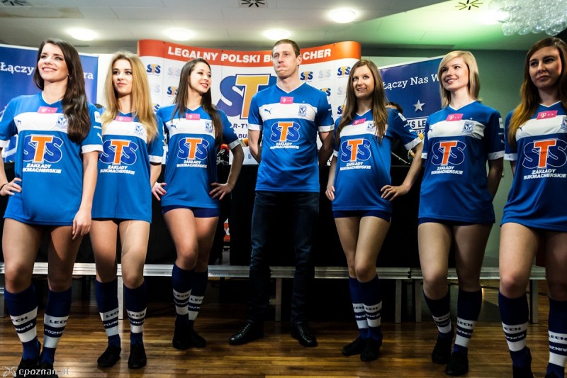Prezentacja koszulki z logotypem nowego sponsora | fot. Michał Nadolski