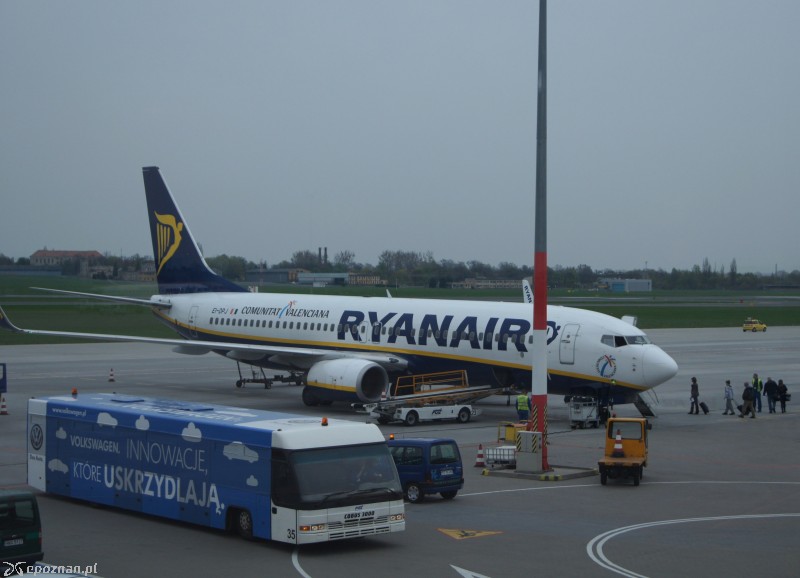Trwa boarding na wylot na East Midlands Airport  | fot. Port Lotniczy Poznań-Ławica  