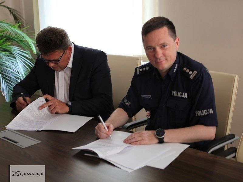 Podpisanie umowy fot. KWP Poznań