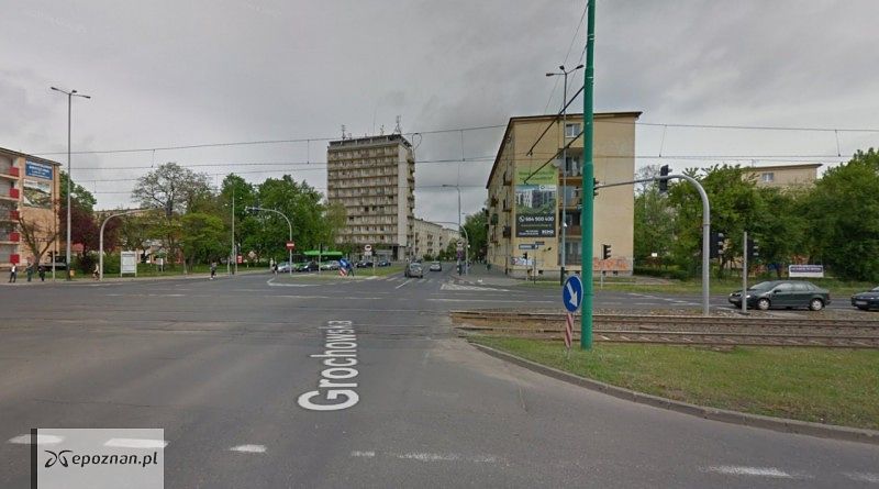Tutaj tramwaje miałyby skręcać z ul. Grunwaldzkiej w Grochowską | fot. Google Street View